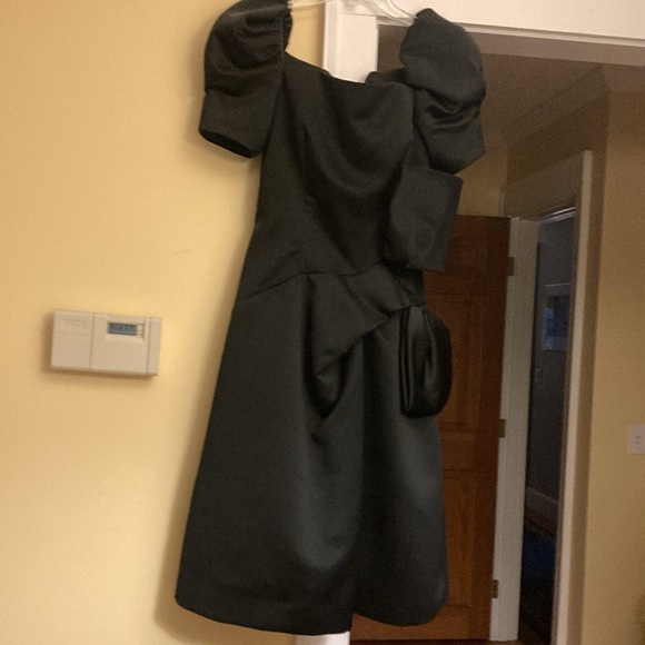 Perfect New Year's Eve Dress - Picture 4 of 14